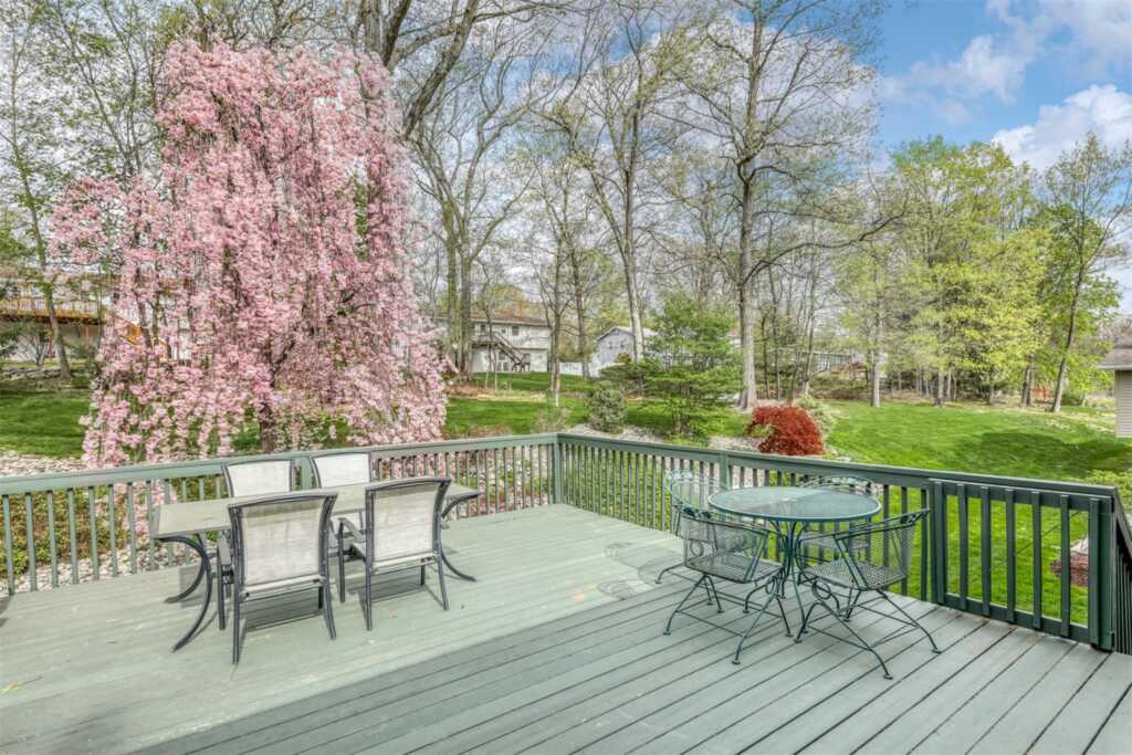 19 Strathmore Drive, New City, NY 10956 - Photo 18 of 22