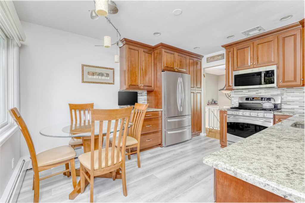 19 Strathmore Drive, New City, NY 10956 - Photo 8 of 22
