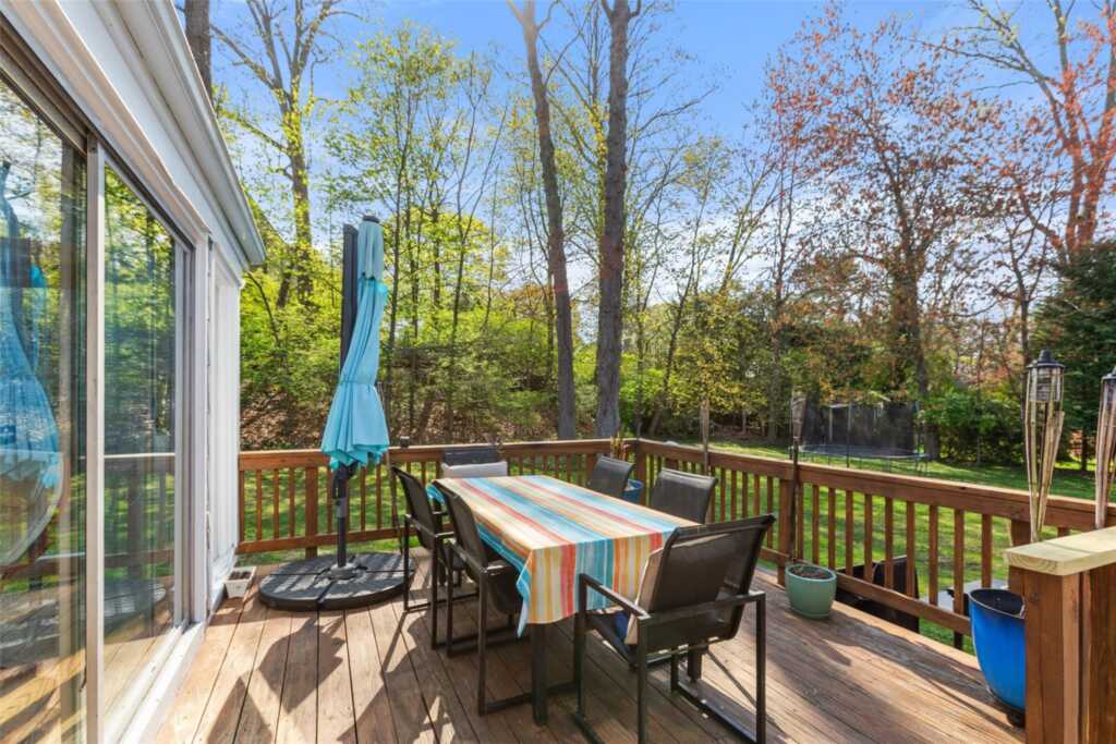 25 Chester Drive, Rye, NY 10580 - Photo 10 of 30