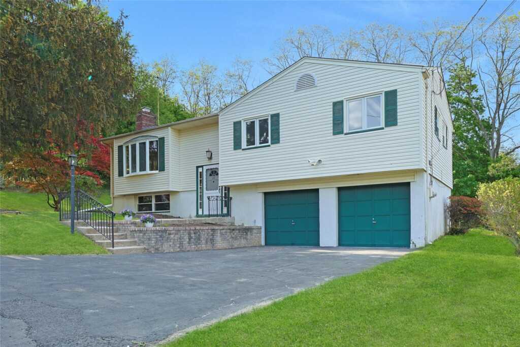 63 Rolfe, Pearl River, NY 10965 - Photo 23 of 30