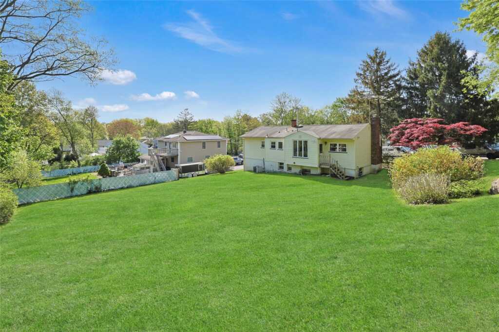 63 Rolfe, Pearl River, NY 10965 - Photo 24 of 30
