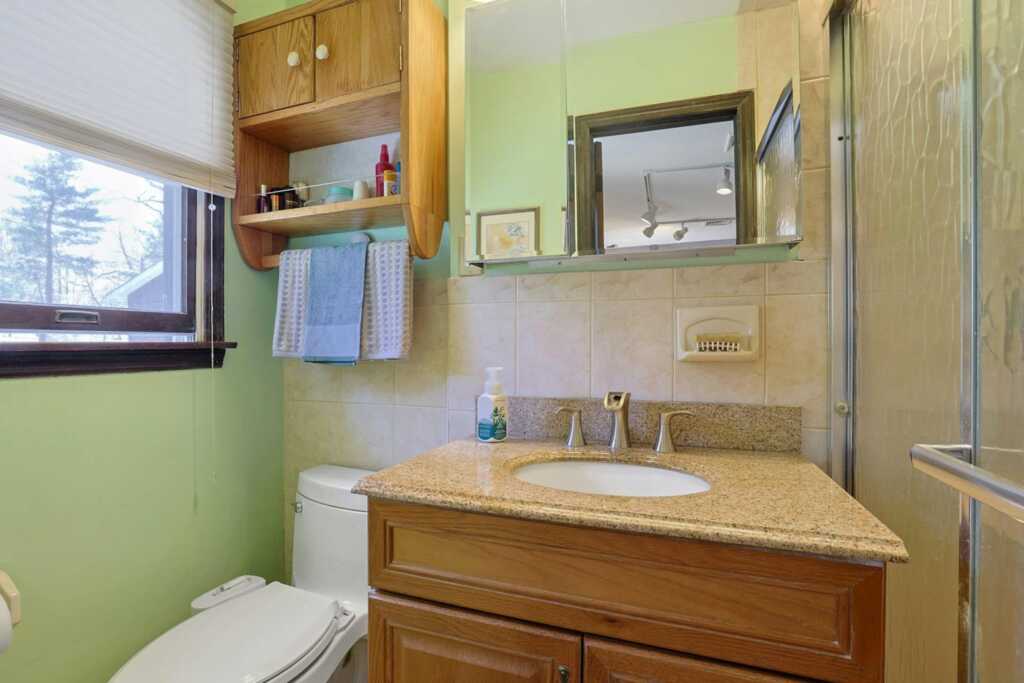 2 Aura Drive, Valley Cottage, NY 10989 - Photo 18 of 45