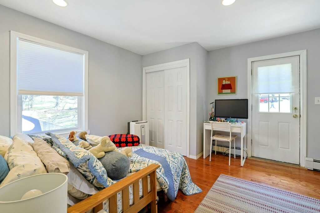 2 Aura Drive, Valley Cottage, NY 10989 - Photo 37 of 45