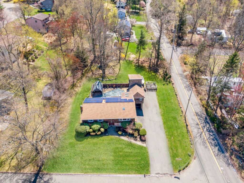 2 Aura Drive, Valley Cottage, NY 10989 - Photo 42 of 45