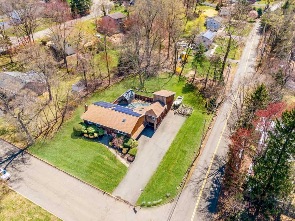 2 Aura Drive, Valley Cottage, NY 10989 - Photo 43 of 45