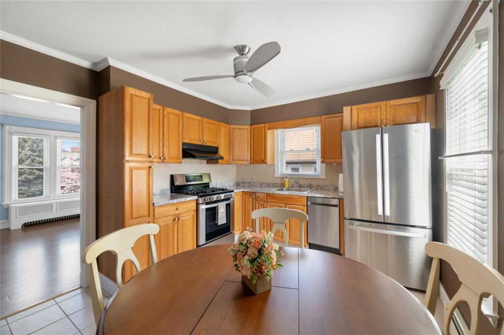 384 Irving Avenue, Rye, NY 10573 - Photo 3 of 22