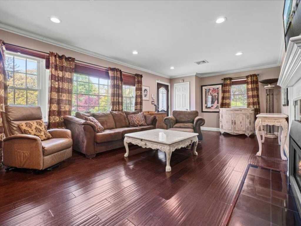 76 Airmont Road, Suffern, NY 10901 - Photo 11 of 38