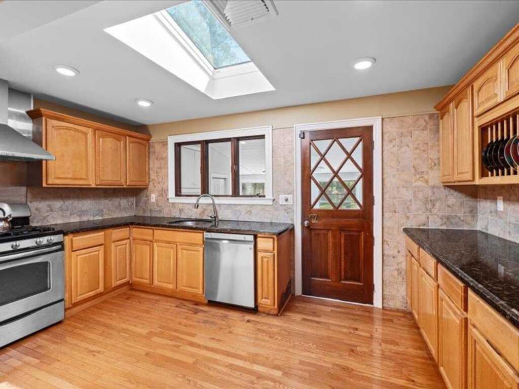 76 Airmont Road, Suffern, NY 10901 - Photo 21 of 38