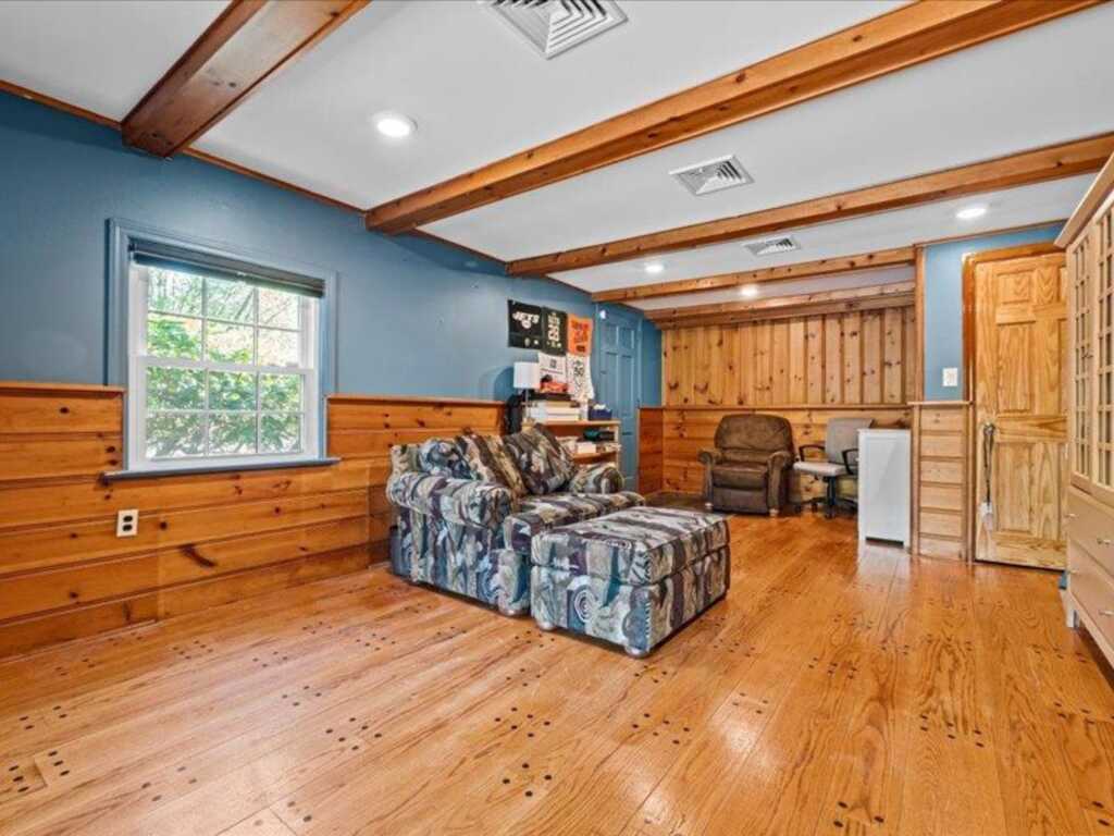 76 Airmont Road, Suffern, NY 10901 - Photo 22 of 38