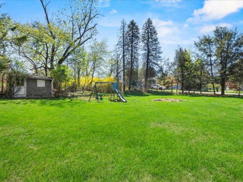 76 Airmont Road, Suffern, NY 10901 - Photo 36 of 38