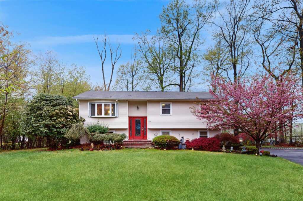 23 Baylor Road, New City, NY 10956 - Photo 2 of 39