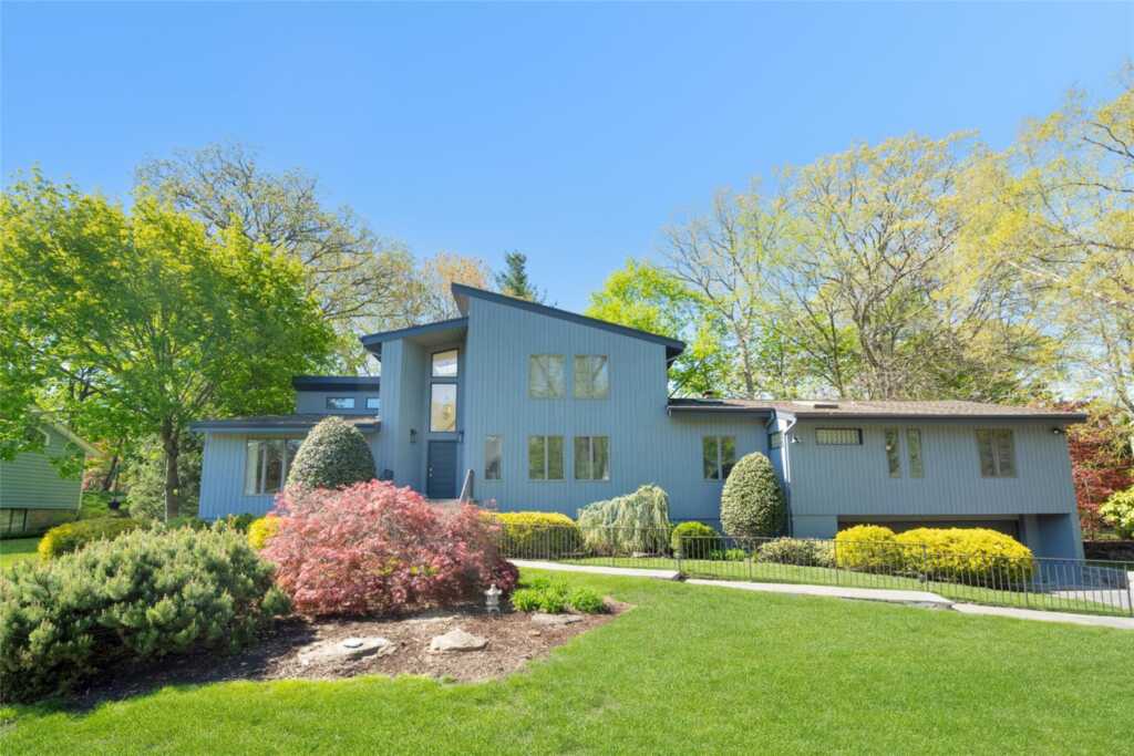 155 Barton Road, White Plains, NY 10605