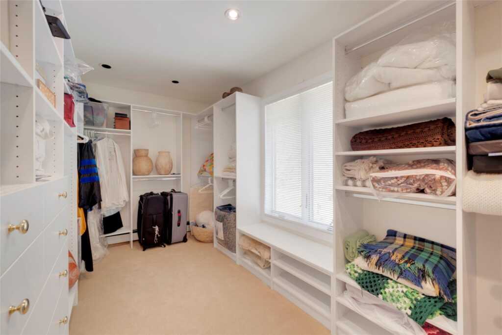 155 Barton Road, White Plains, NY 10605 - Photo 14 of 32