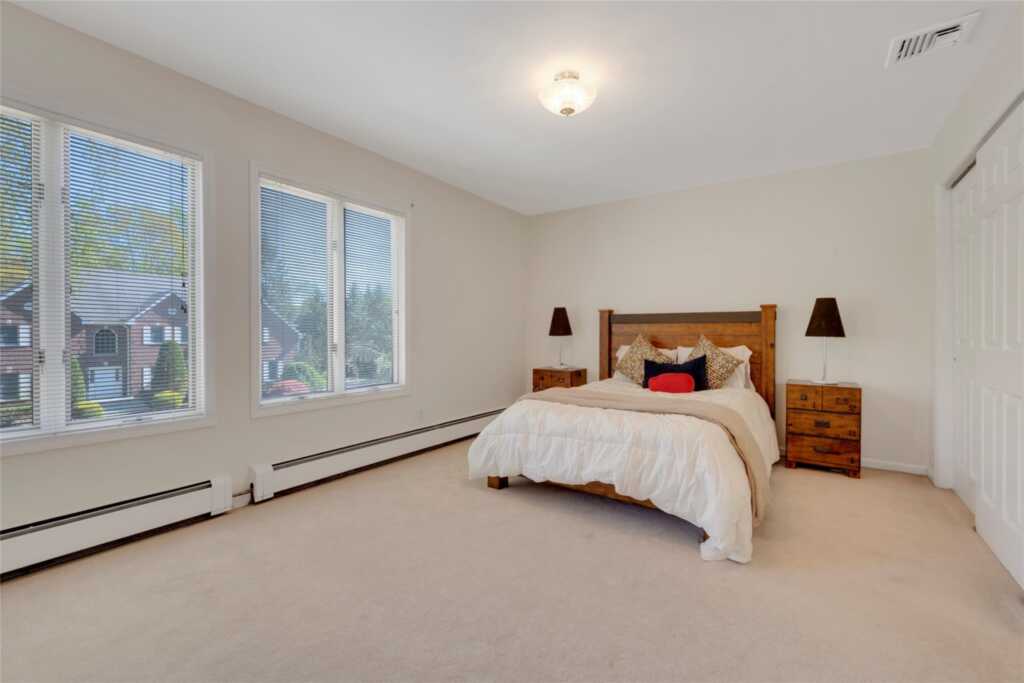 155 Barton Road, White Plains, NY 10605 - Photo 18 of 32