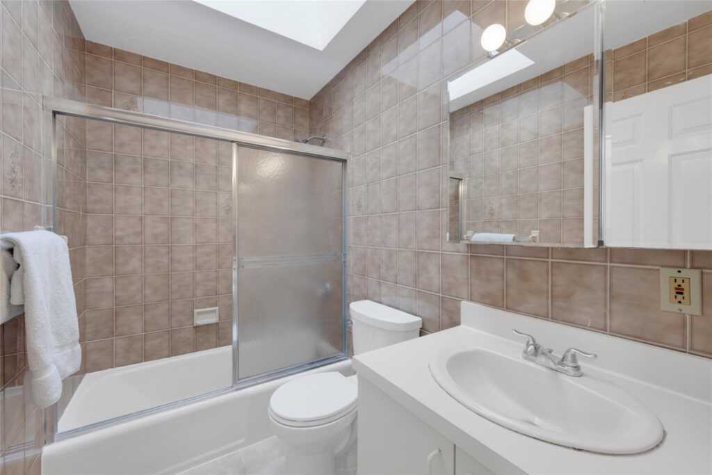 155 Barton Road, White Plains, NY 10605 - Photo 21 of 32