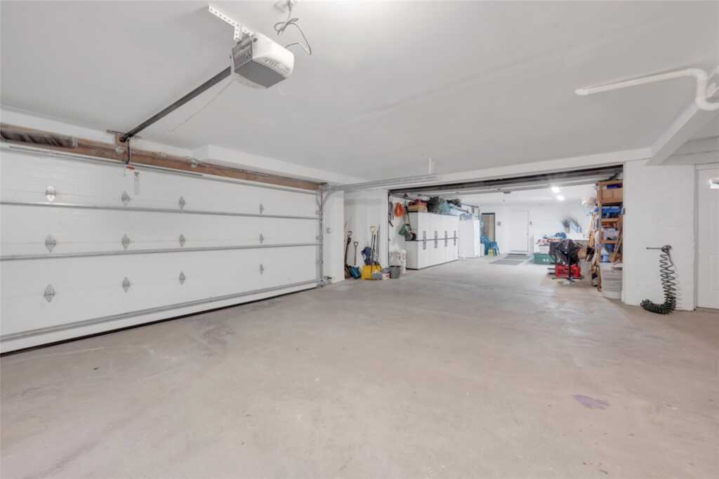 155 Barton Road, White Plains, NY 10605 - Photo 26 of 32