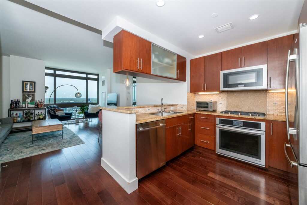 175 Huguenot Street, Unit #2804, New Rochelle, NY 10801 - Photo 9 of 20