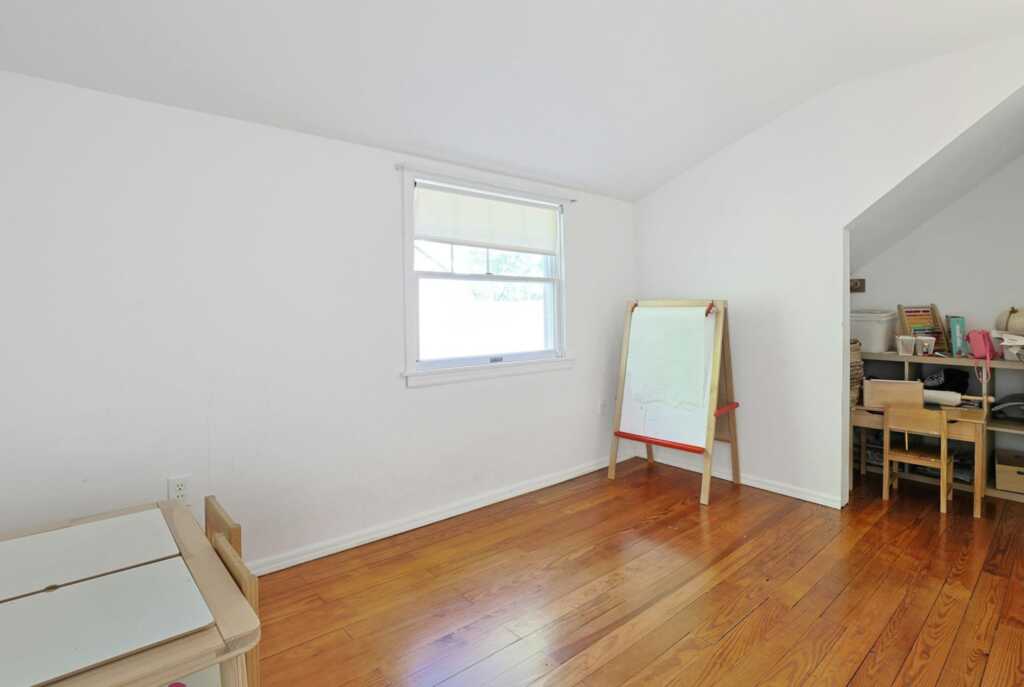 35 Harding Street, Pearl River, NY 10965 - Photo 19 of 31