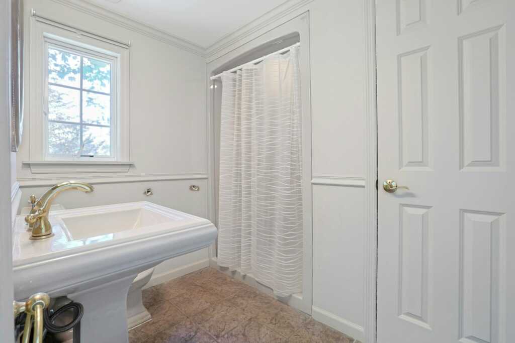35 Harding Street, Pearl River, NY 10965 - Photo 26 of 31
