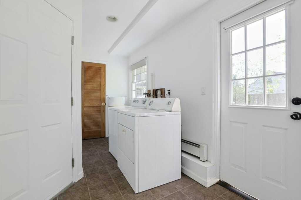 35 Harding Street, Pearl River, NY 10965 - Photo 29 of 31