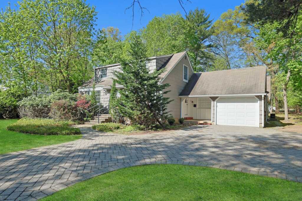 35 Harding Street, Pearl River, NY 10965 - Photo 30 of 31