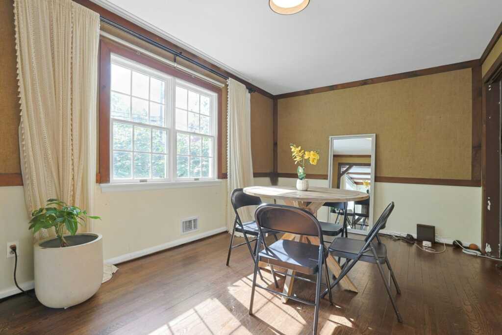 35 Harding Street, Pearl River, NY 10965 - Photo 9 of 31