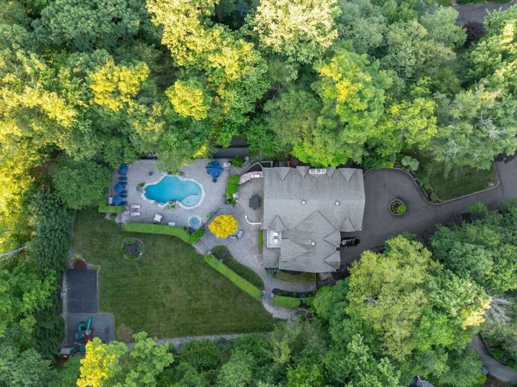 12 Rollingwood Drive, New City, NY 10956 - Photo 3 of 36