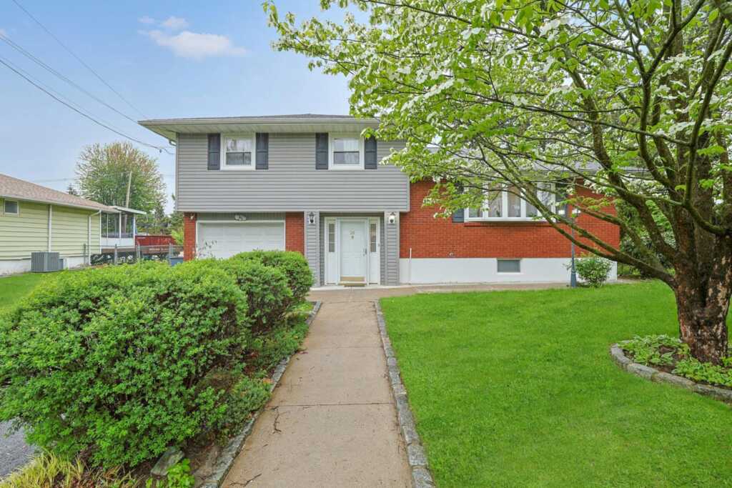 26 Hoke Drive, Stony Point, NY 10980 - Photo 3 of 39