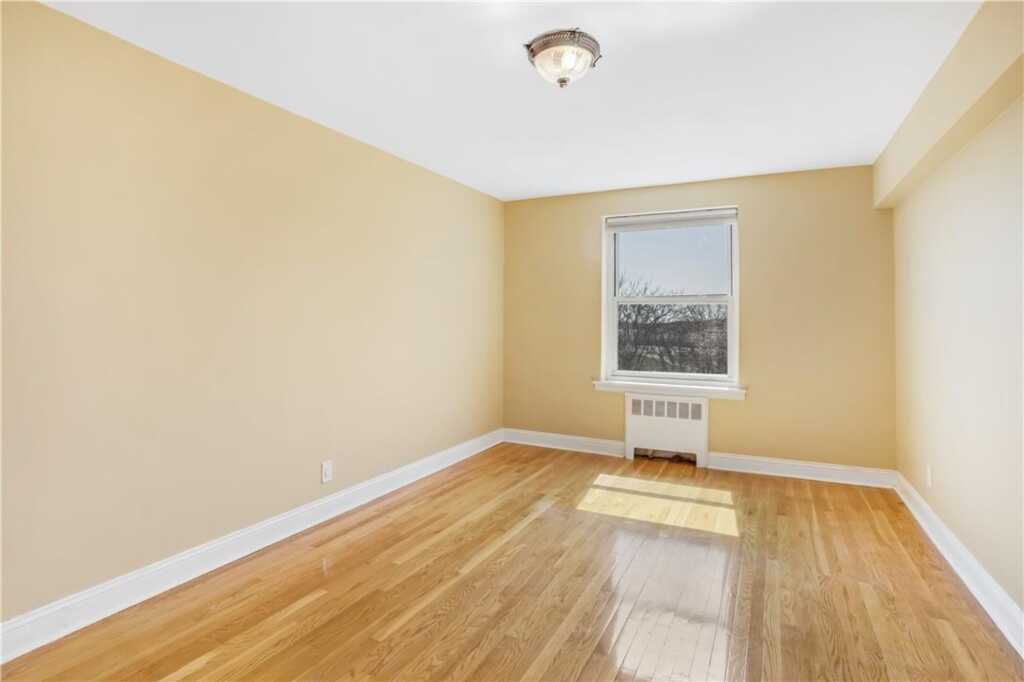 730 Pelham Road, Unit #5F, New Rochelle, NY 10805 - Photo 13 of 26