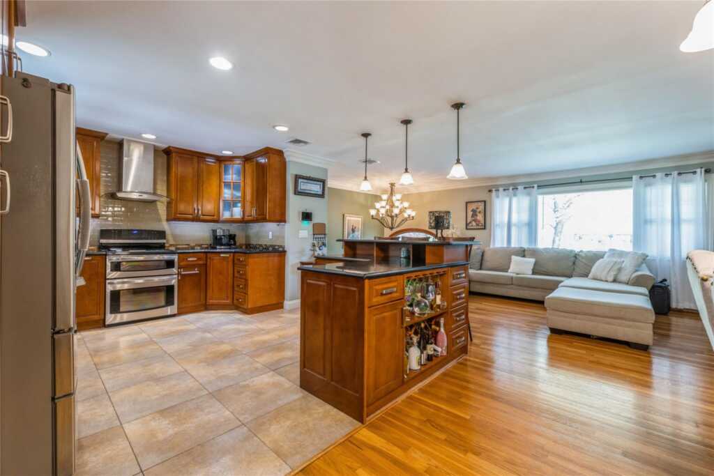 3 Cottage Lane, Suffern, NY 10901 - Photo 8 of 36