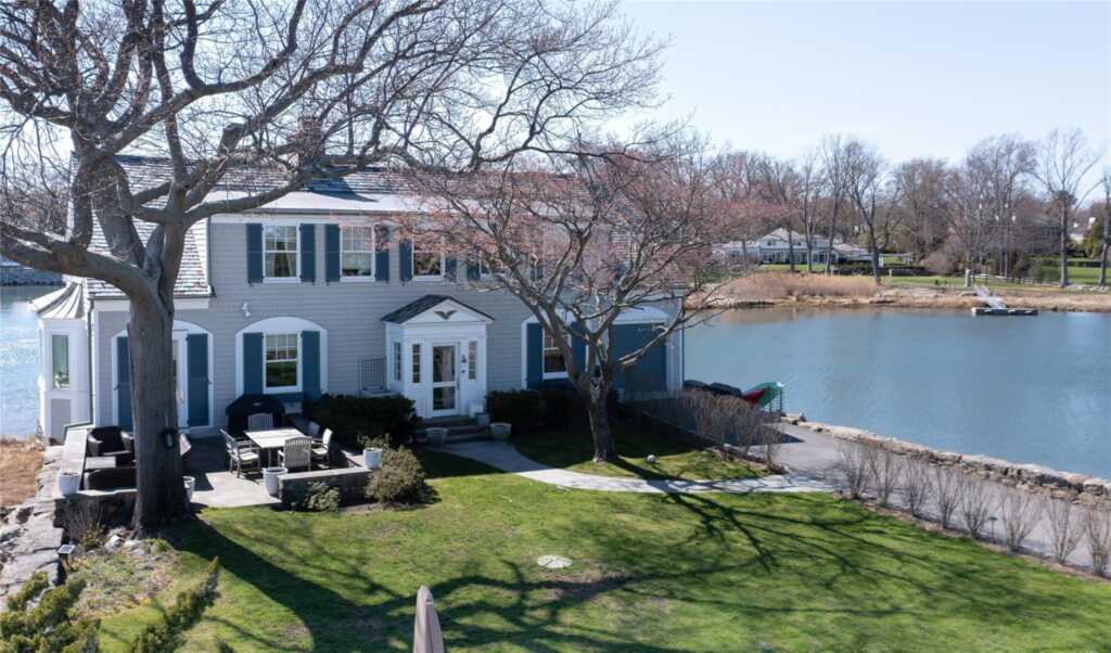 6 Pine Island Road, Rye, NY 10580 - Photo 2 of 39