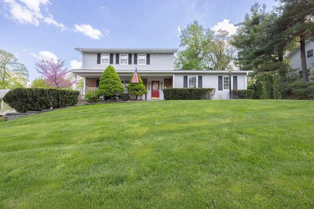26 Strathmore Drive, New City, NY 10956