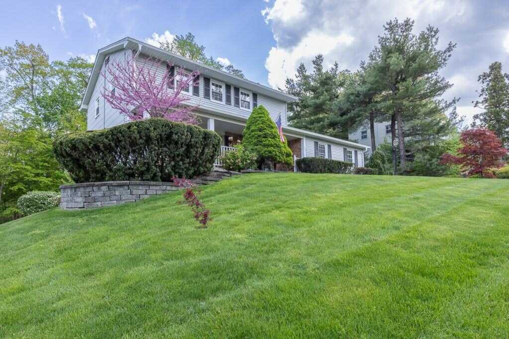 26 Strathmore Drive, New City, NY 10956 - Photo 29 of 35