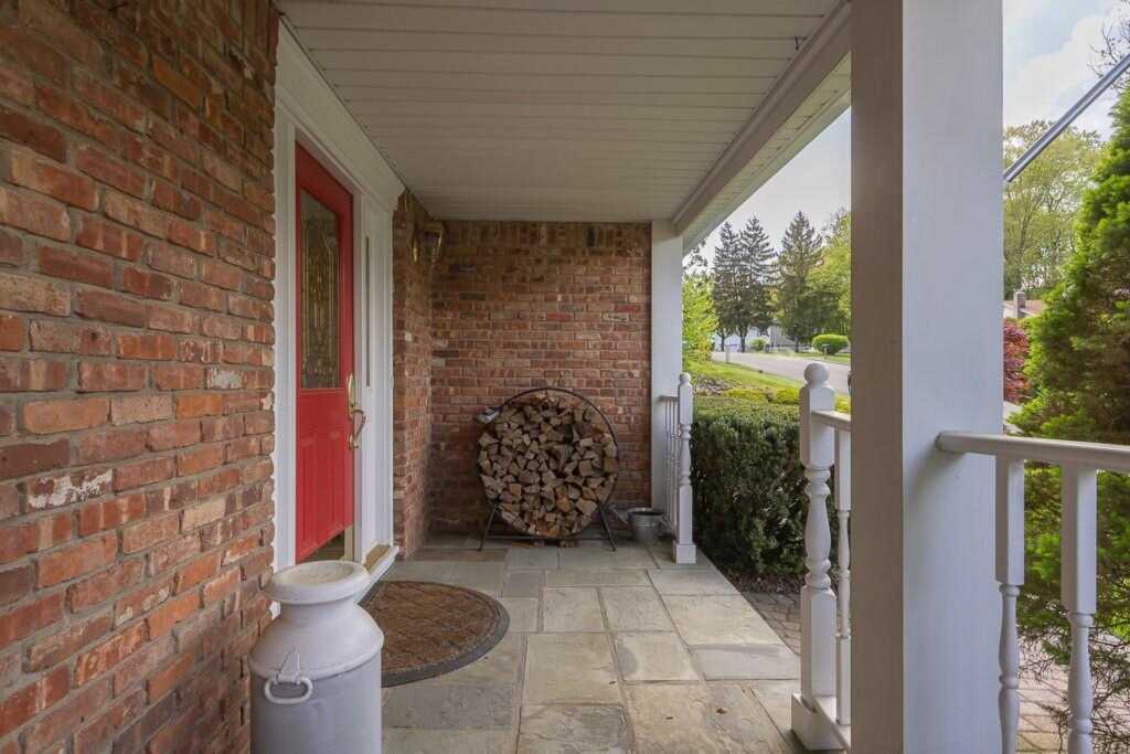 26 Strathmore Drive, New City, NY 10956 - Photo 3 of 35