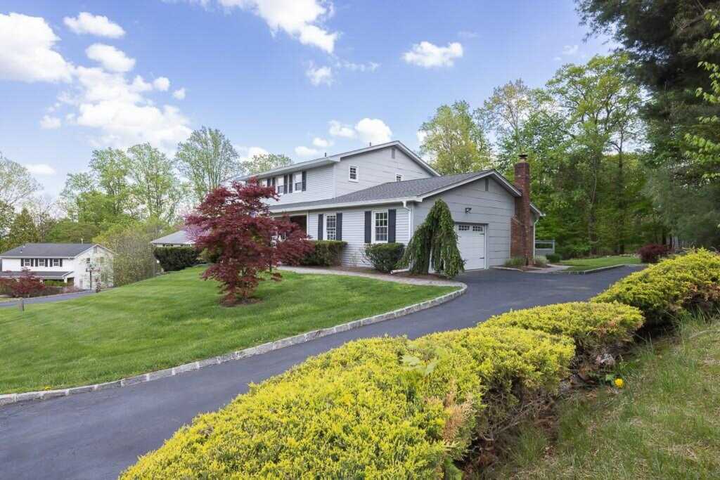 26 Strathmore Drive, New City, NY 10956 - Photo 30 of 35
