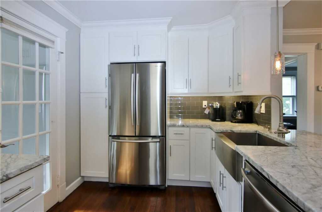61 Grant Avenue, White Plains, NY 10603 - Photo 11 of 34