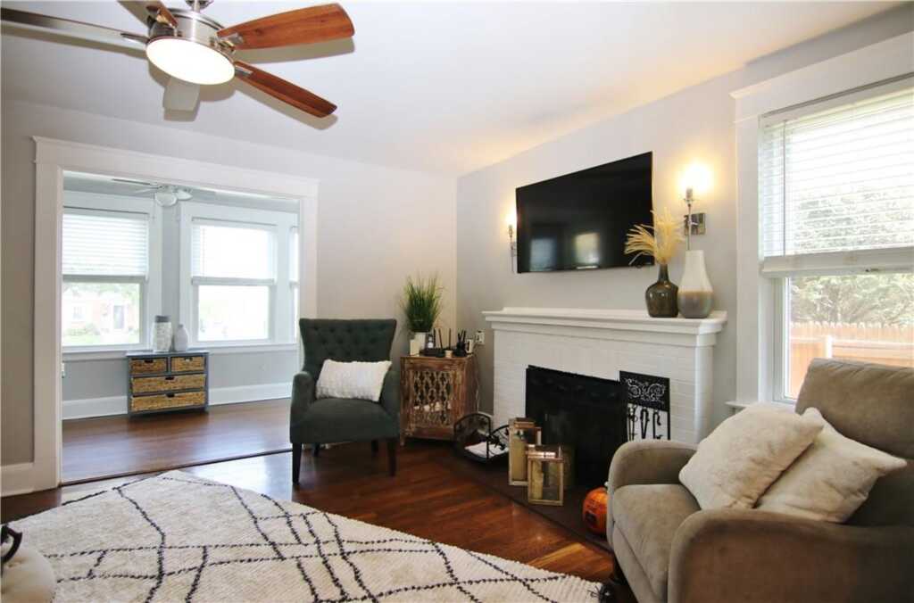 61 Grant Avenue, White Plains, NY 10603 - Photo 5 of 34