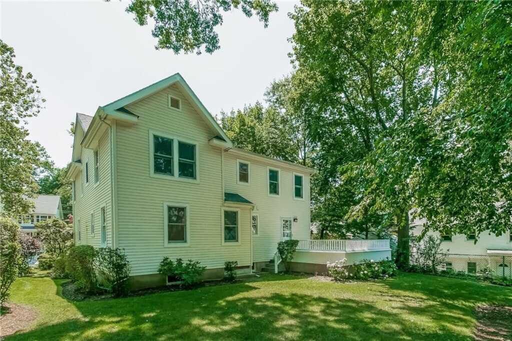 20 Walker Avenue, Rye, NY 10580 - Photo 22 of 25