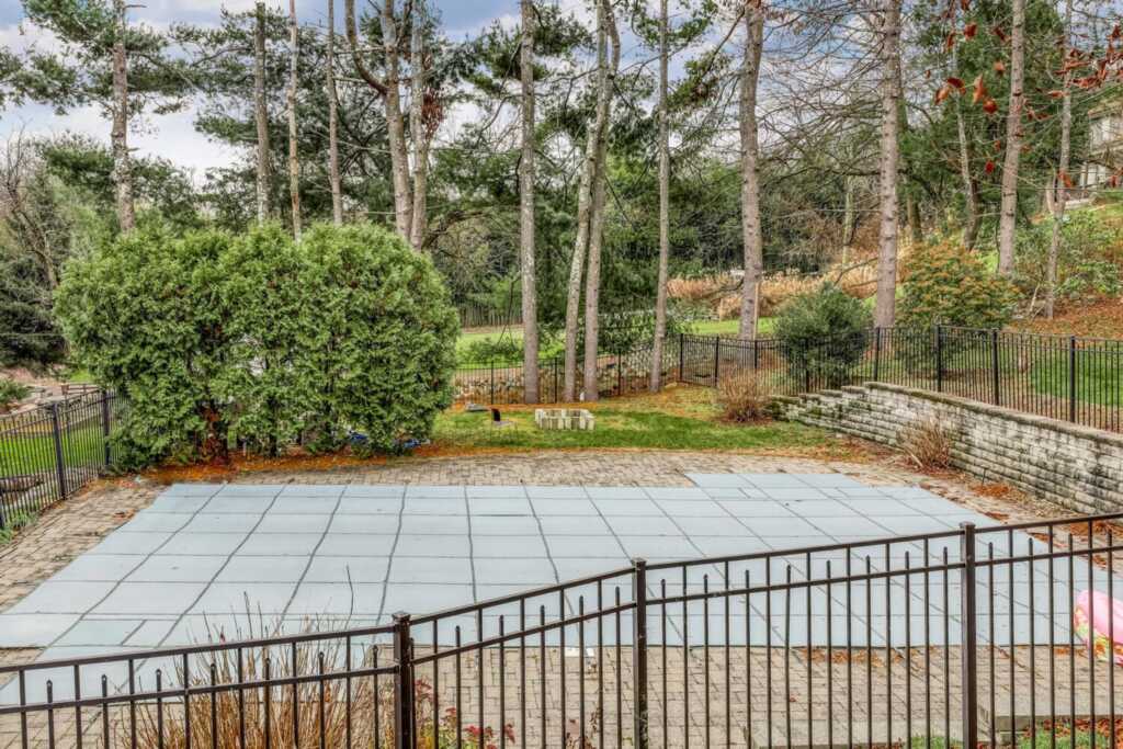 121 Thiells Road, Stony Point, NY 10980 - Photo 4 of 34