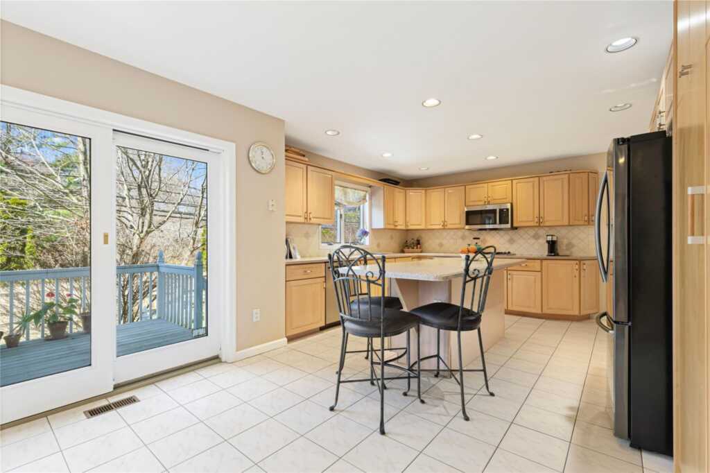 11 Castle View Court, Rye, NY 10573 - Photo 13 of 34