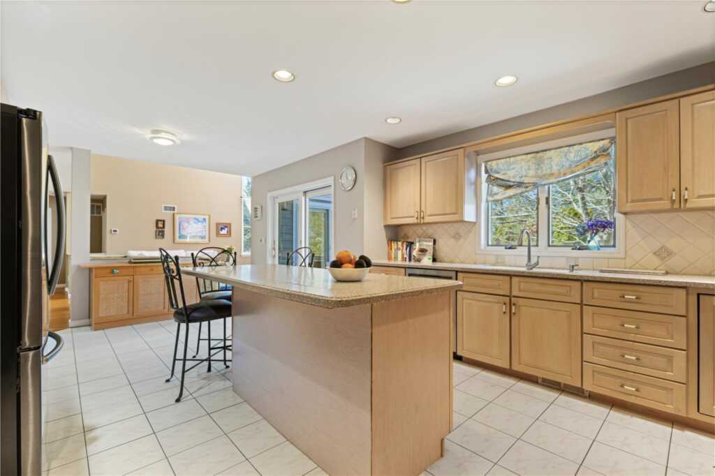 11 Castle View Court, Rye, NY 10573 - Photo 15 of 34