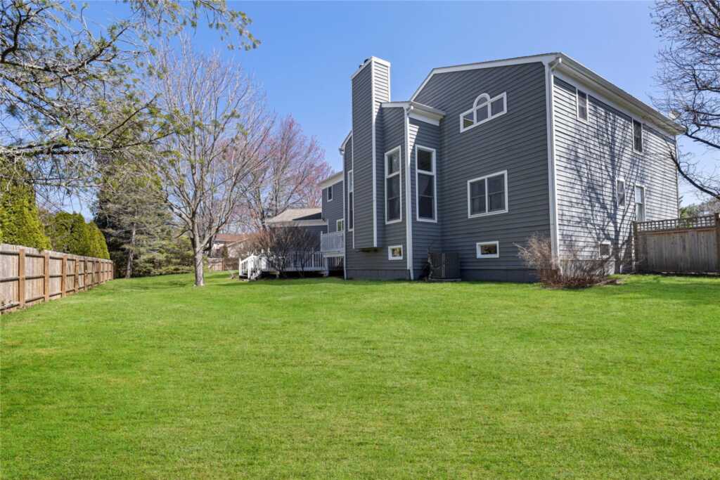 11 Castle View Court, Rye, NY 10573 - Photo 3 of 34