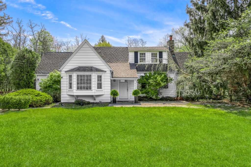 463 Haverstraw Road, Suffern, NY 10901 - Photo 3 of 36