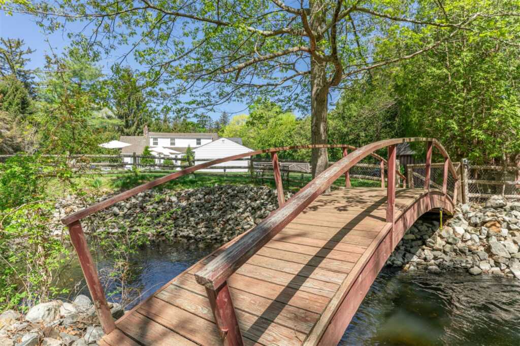 463 Haverstraw Road, Suffern, NY 10901 - Photo 7 of 36