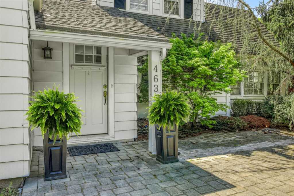 463 Haverstraw Road, Suffern, NY 10901 - Photo 8 of 36