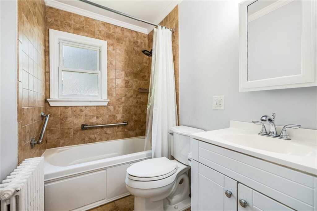 11 Hillside Place, Rye, NY 10580 - Photo 2 of 13