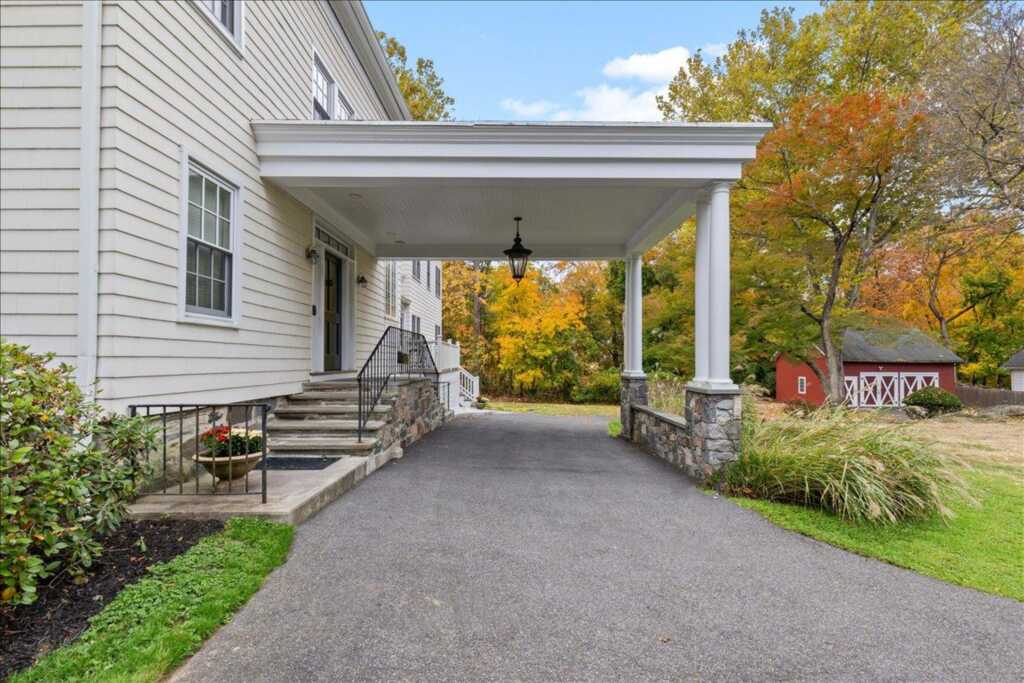 723 Boston Post Road, Rye, NY 10580 - Photo 43 of 50
