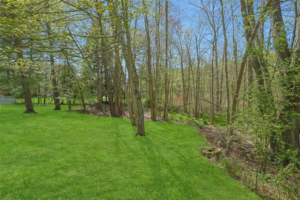 8 Tioga Court, New City, NY 10956 - Photo 29 of 37