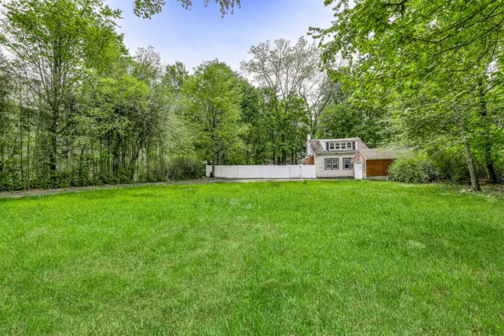 63 Viola Road, Suffern, NY 10901 - Photo 4 of 10