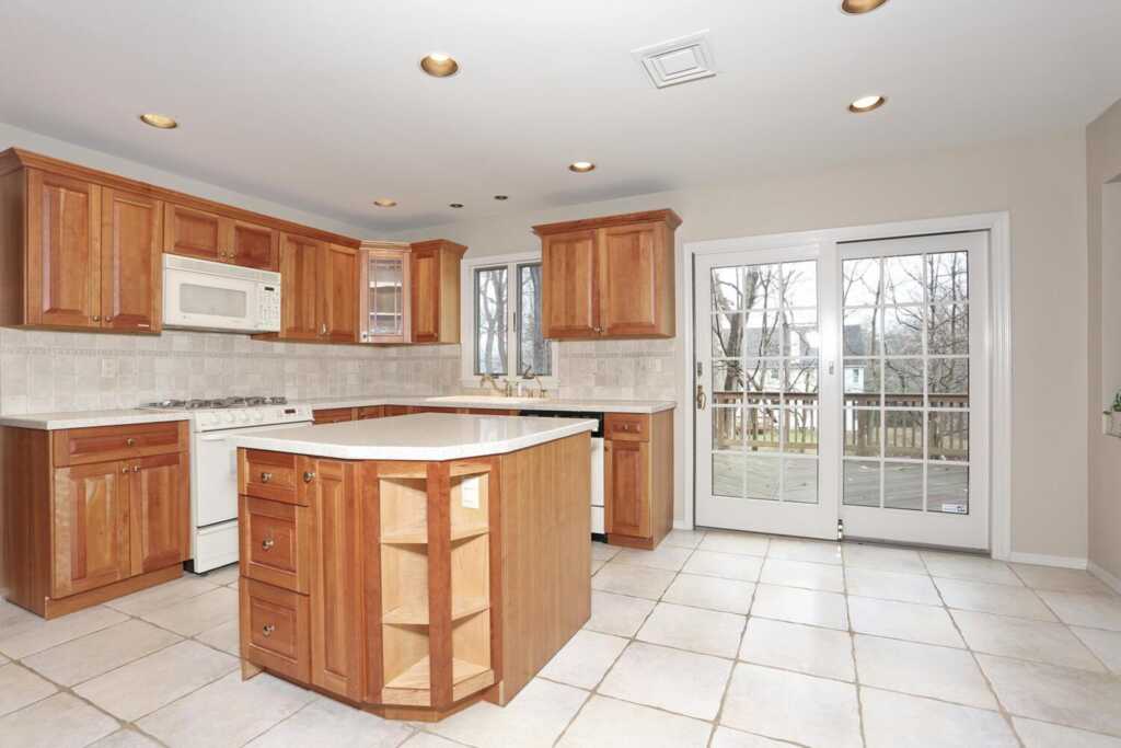 16 Lancaster Drive, Suffern, NY 10901 - Photo 13 of 41